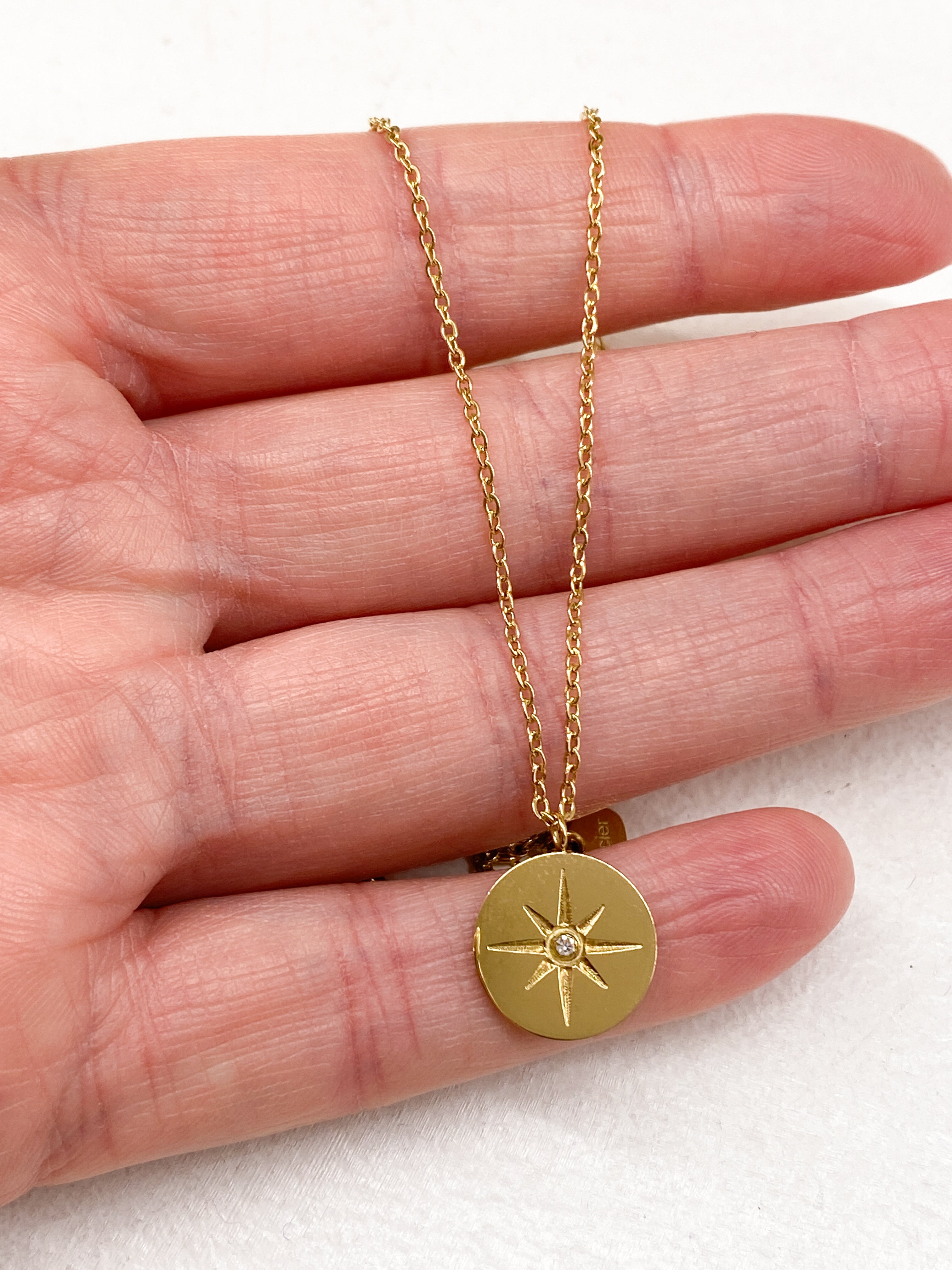 Collier médaille étoile polaire avec strass en acier inoxydable