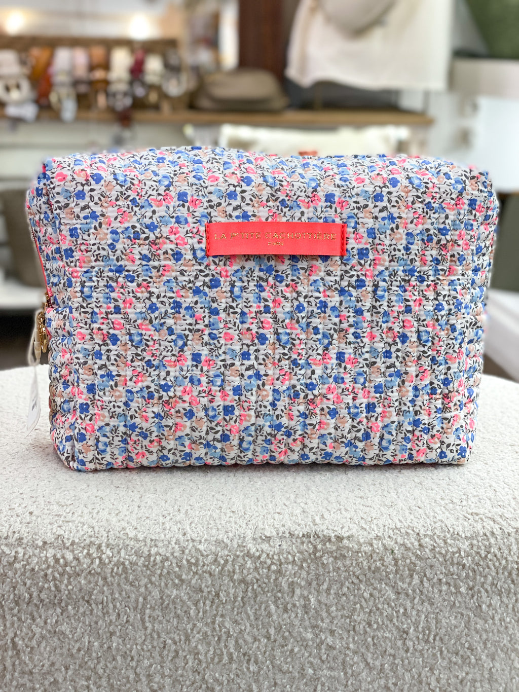Trousse matelassée fleurie en coton