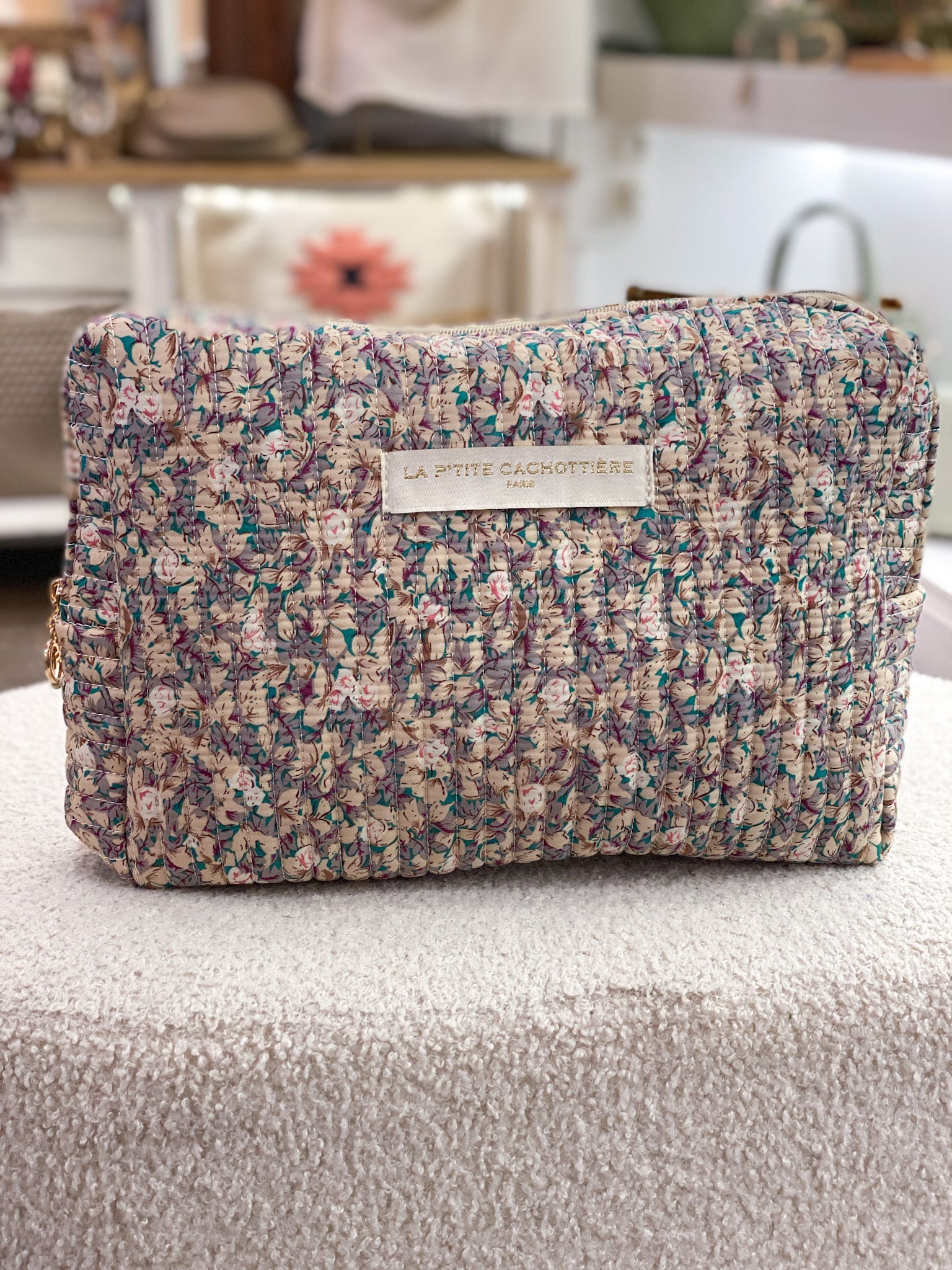 Trousse matelassée fleurie en coton