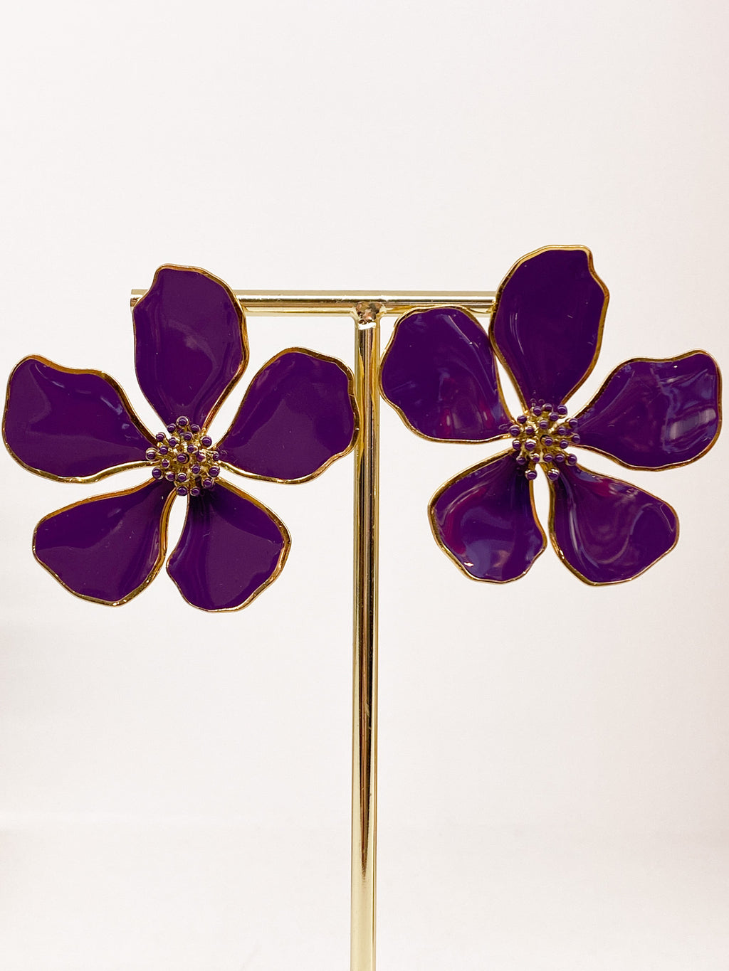 Boucles d’oreilles fleurs en métal et résine colorée