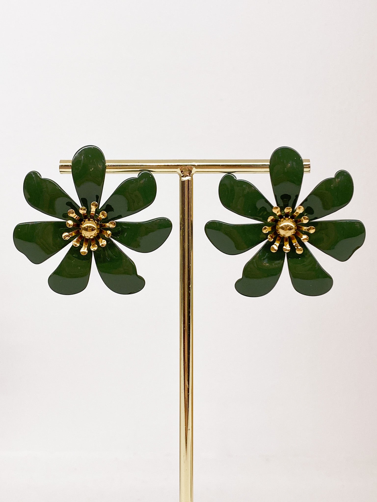 Boucles d’oreilles fleurs émaillées taille moyenne