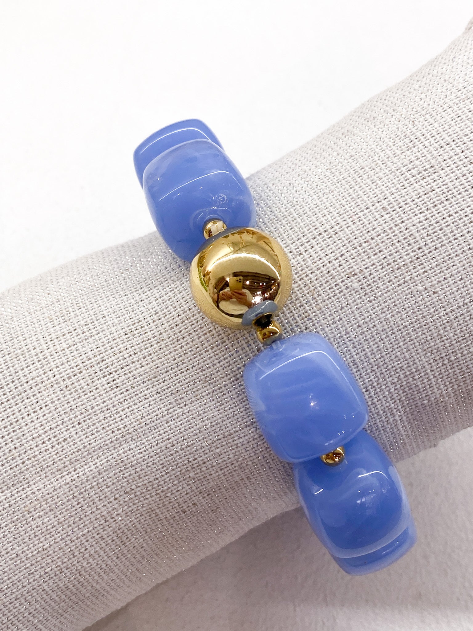 Bracelet élastique perles carrées effet marbré
