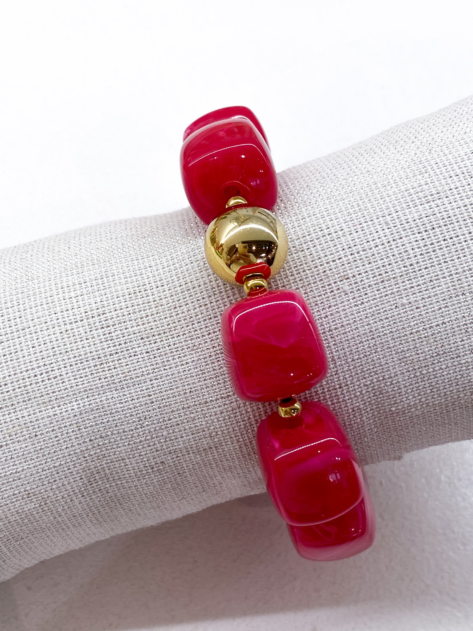 Bracelet élastique perles carrées effet marbré