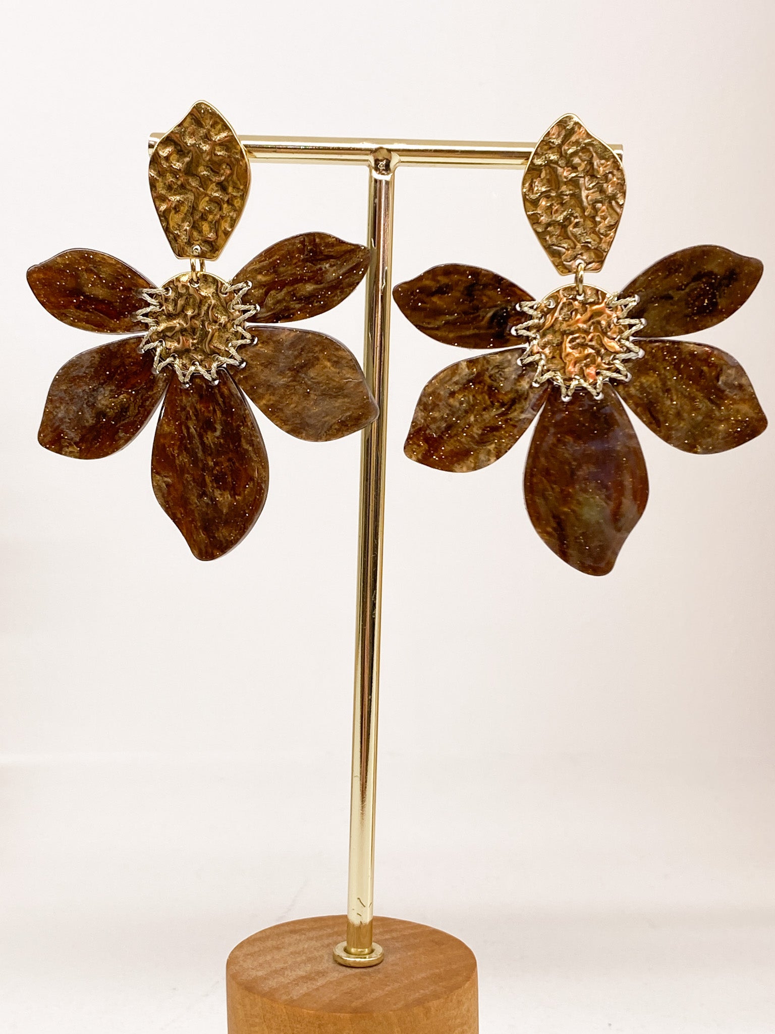 Boucles d’oreilles fleur en acier inoxydable et acétate pailleté