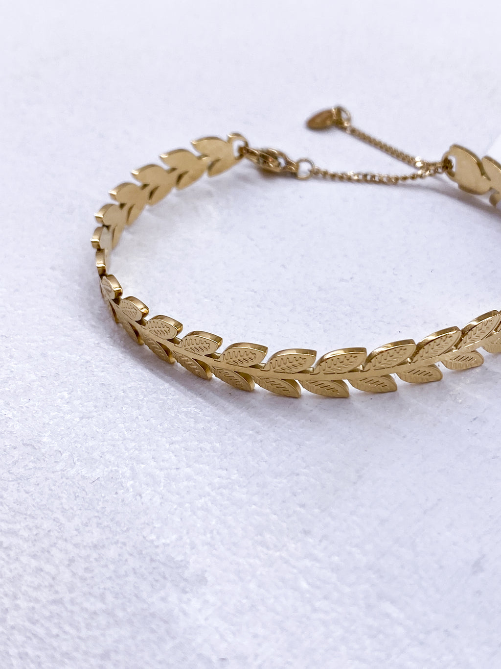 Bracelet jonc fin en acier inoxydable feuilles délicates