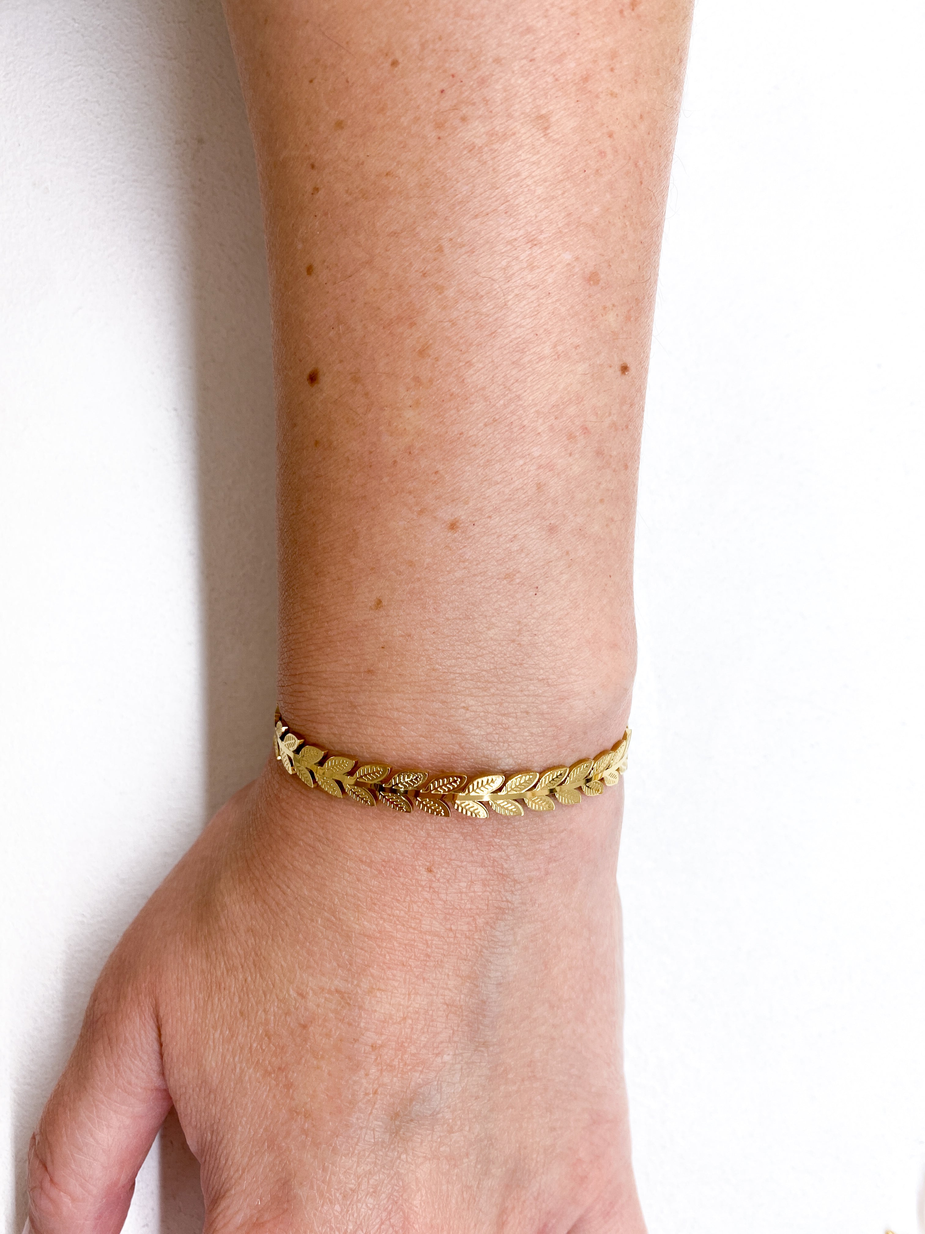 Bracelet jonc fin en acier inoxydable feuilles délicates