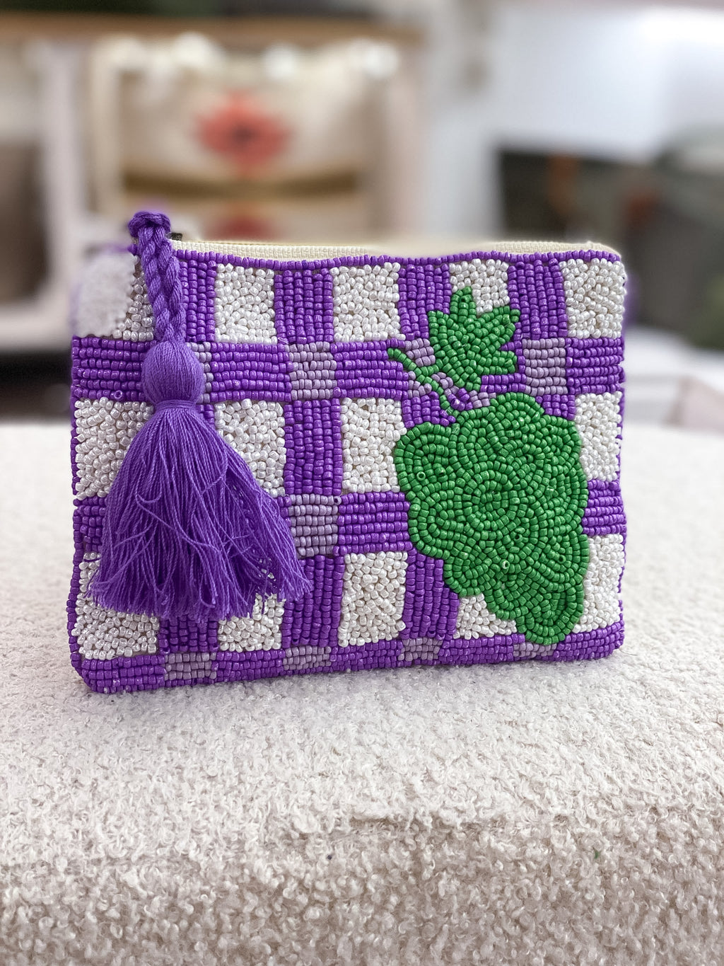 Pochette zippée perlée à carreaux et fruits colorés