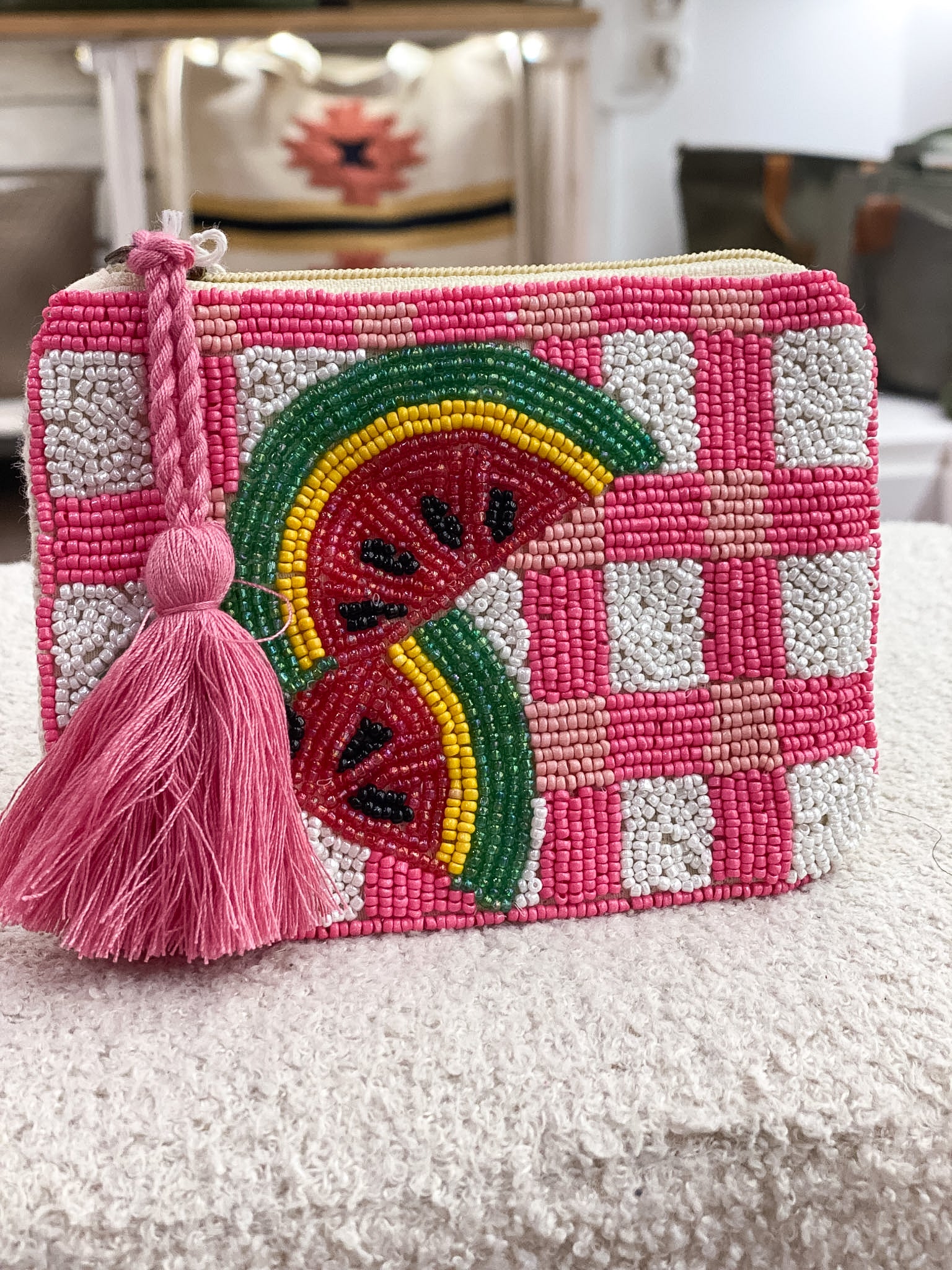 Pochette zippée perlée à carreaux et fruits colorés
