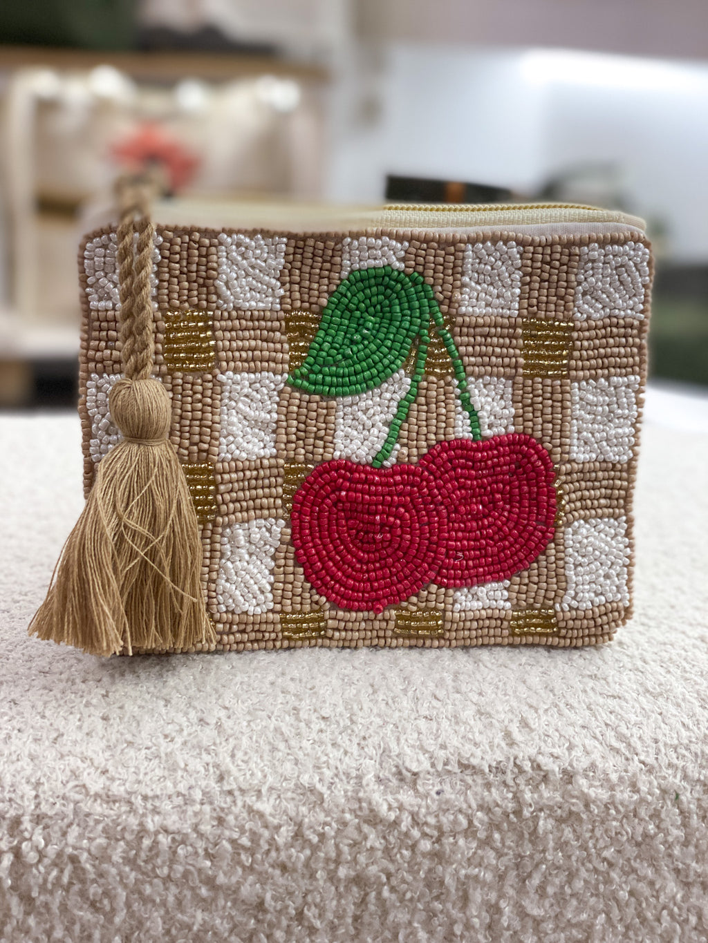 Pochette zippée perlée à carreaux et fruits colorés