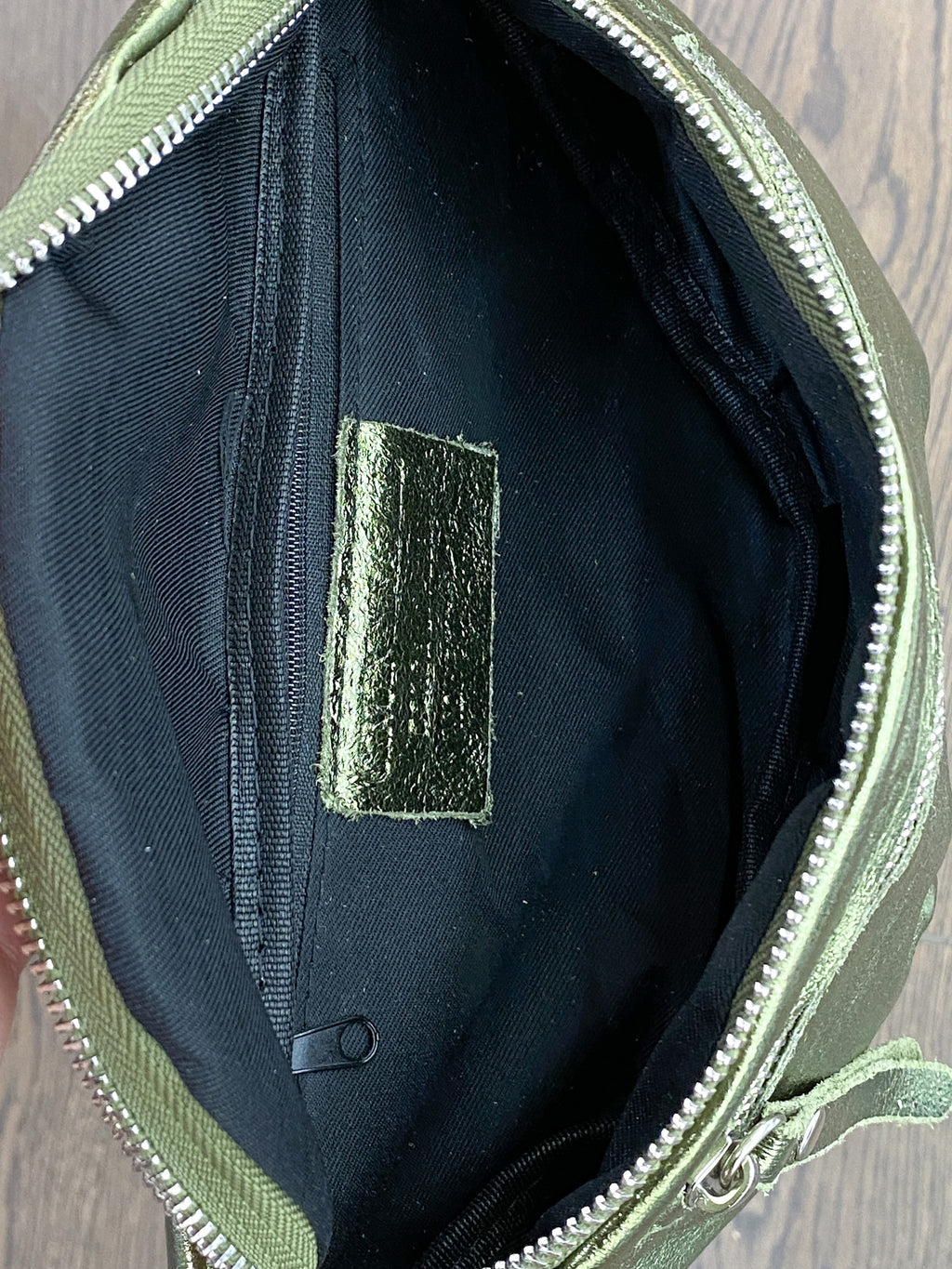 Sac banane femme en cuir irisé – fabrication italienne