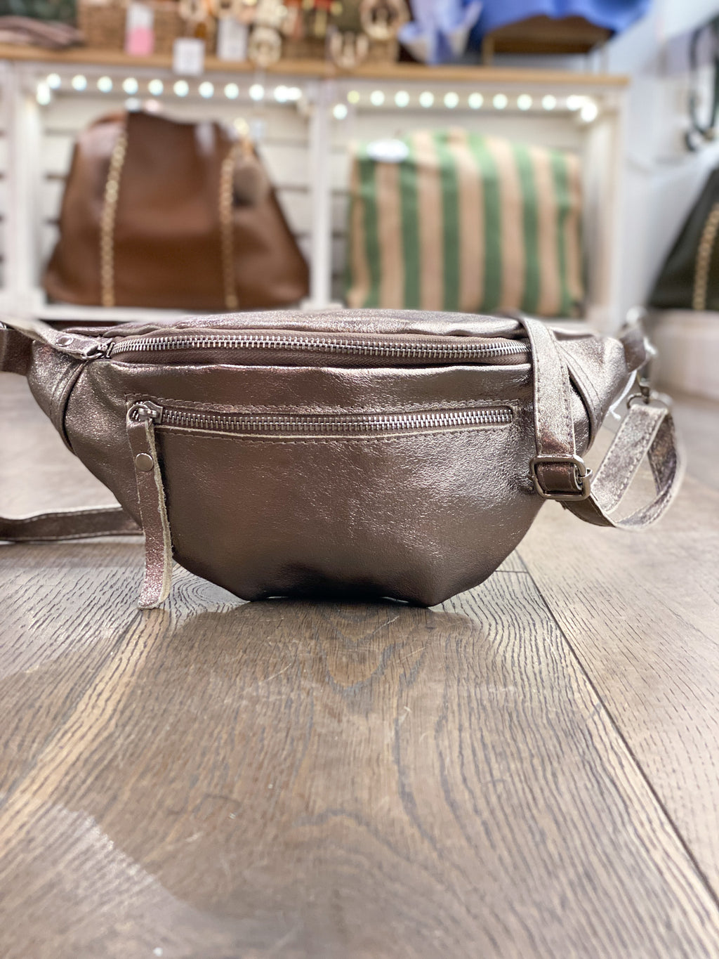 Sac banane femme en cuir irisé – fabrication italienne