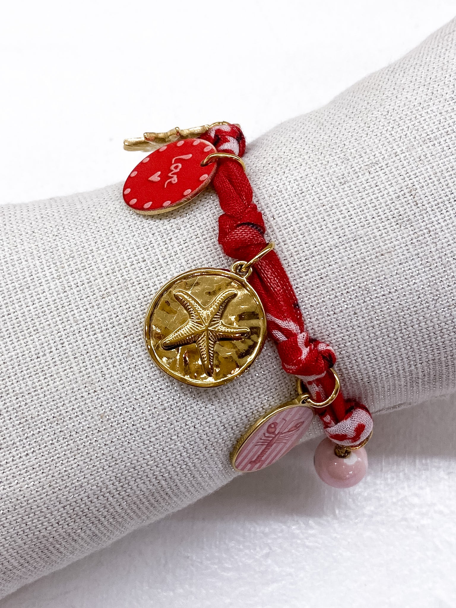 Bracelet en tissu bandana et pampilles dorées