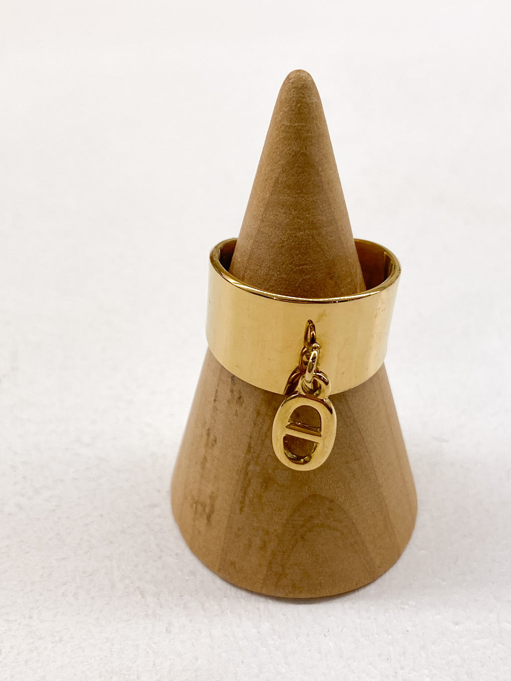 Bague large en acier inoxydable avec pampille maillon