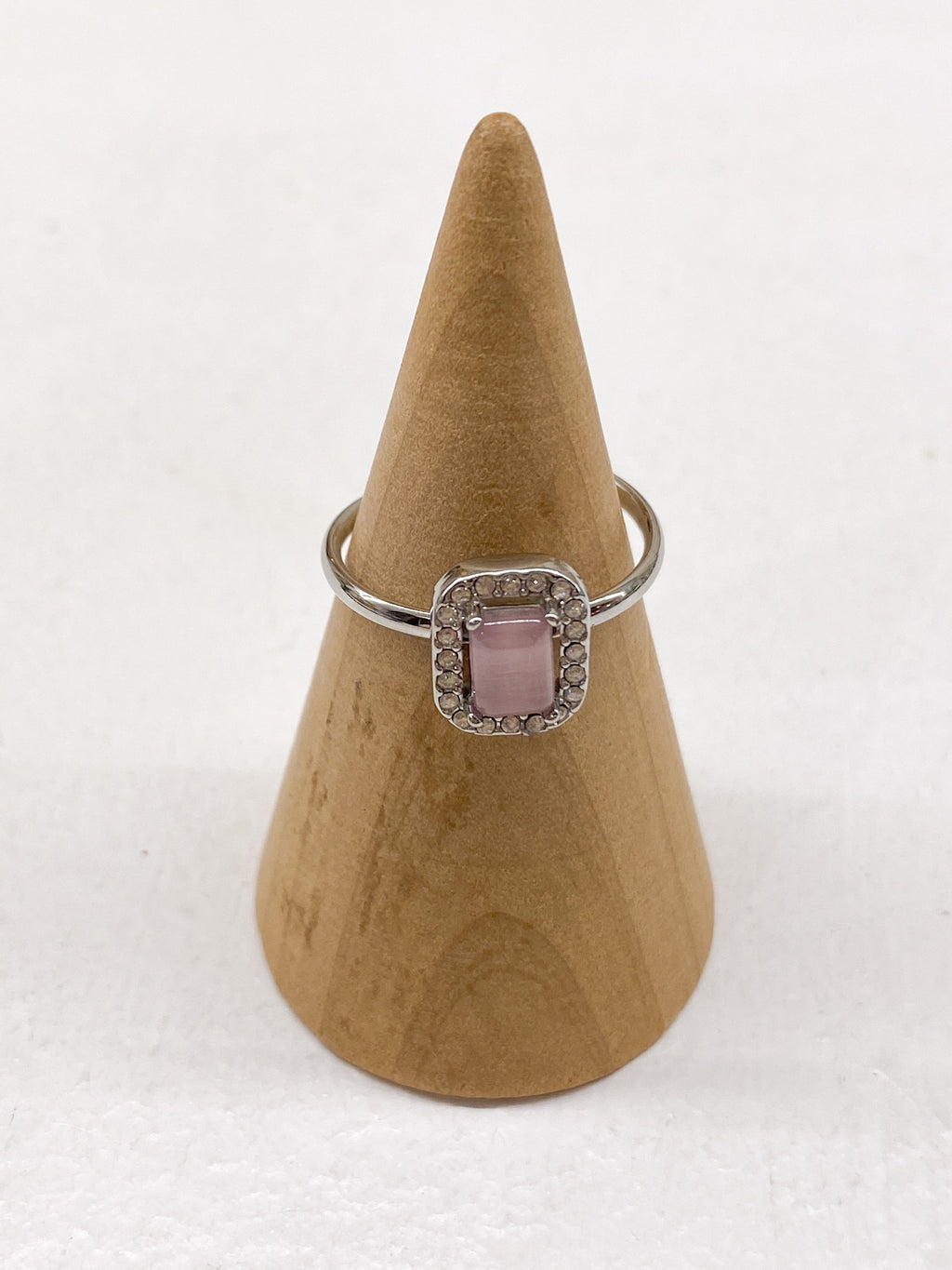Bague fine argentée – pierre rectangulaire colorée & strass