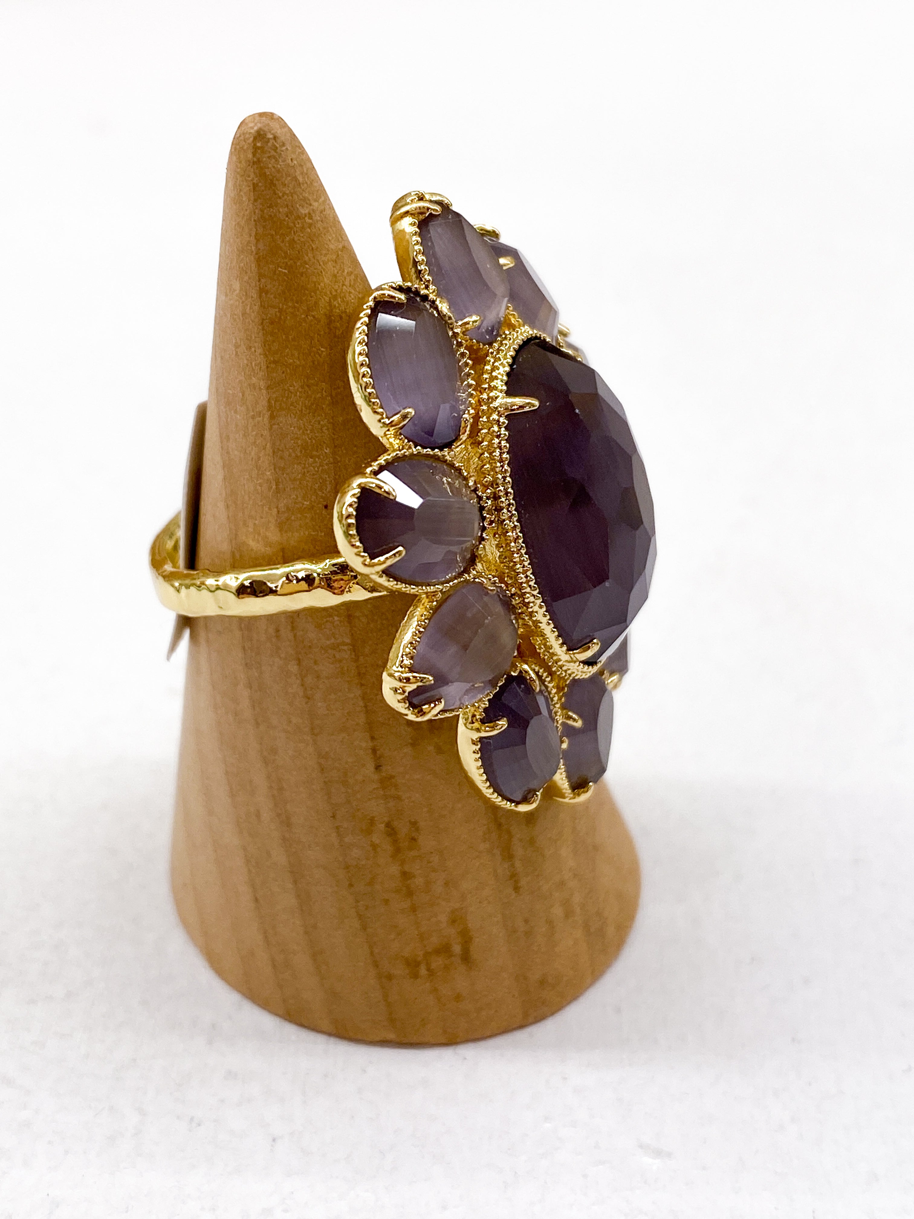Bague doré avec fleur en améthyste naturelle