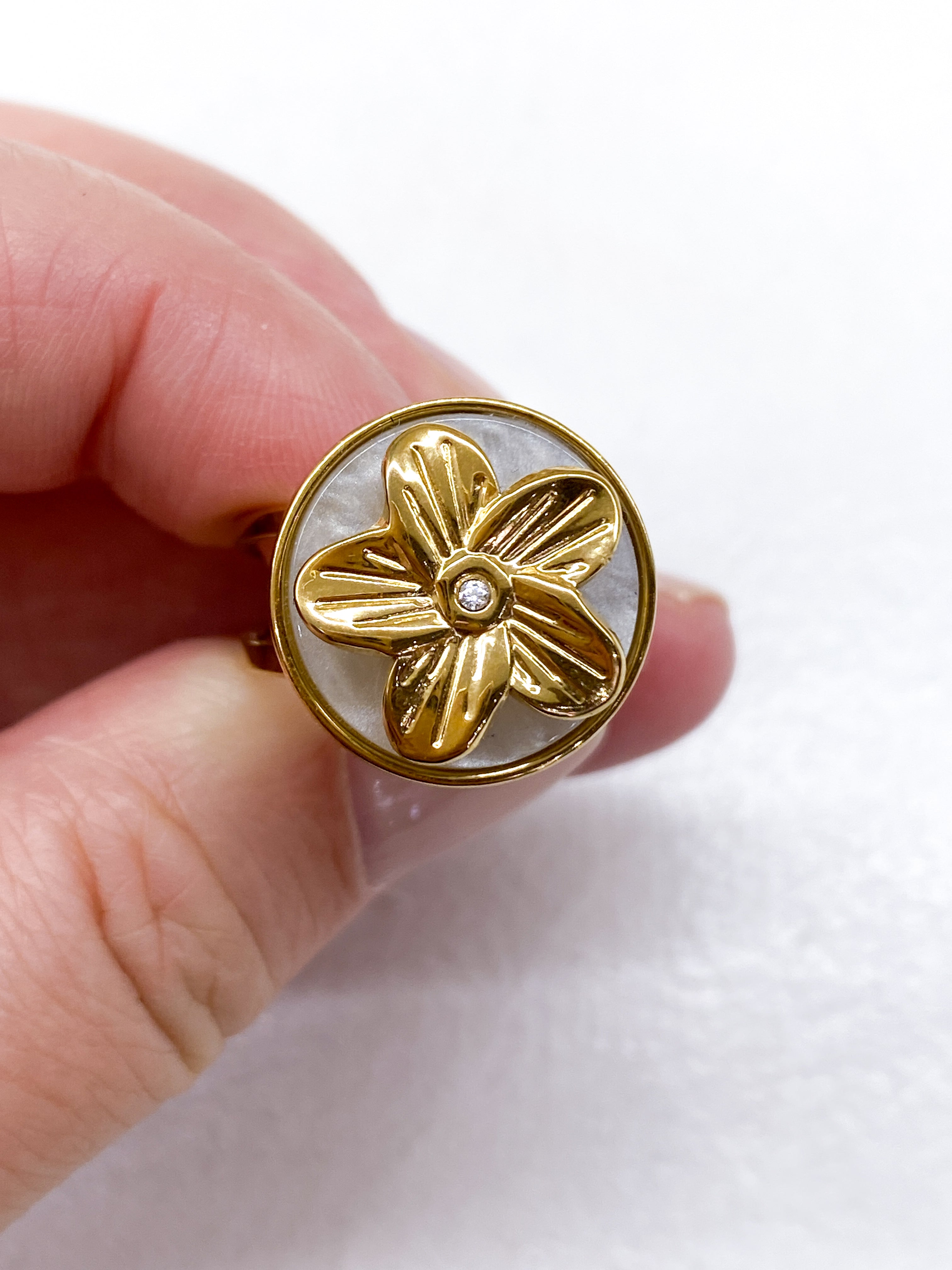 Bague fine anti-stress avec fleur tournante