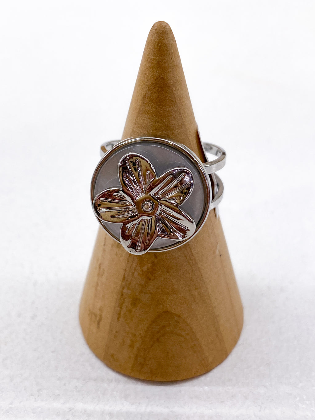 Bague fine anti-stress avec fleur tournante