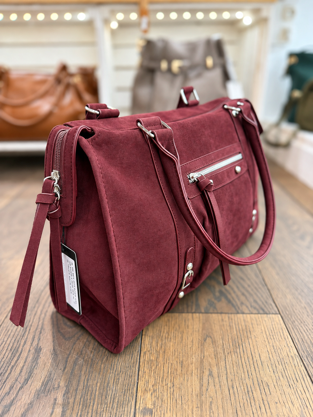 Sac à main bordeaux Flora & Co Paris en suédine