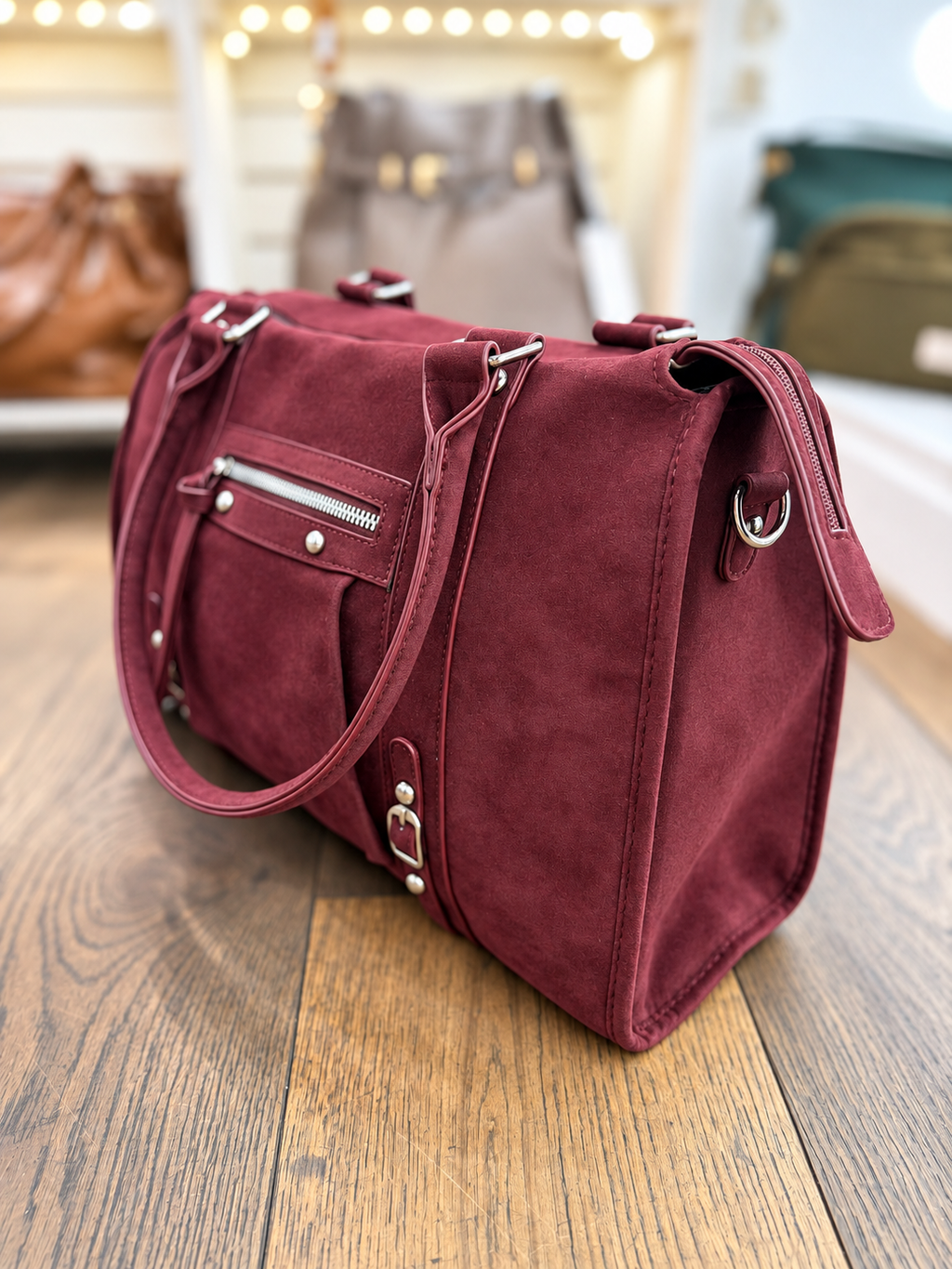 Sac à main bordeaux Flora & Co Paris en suédine