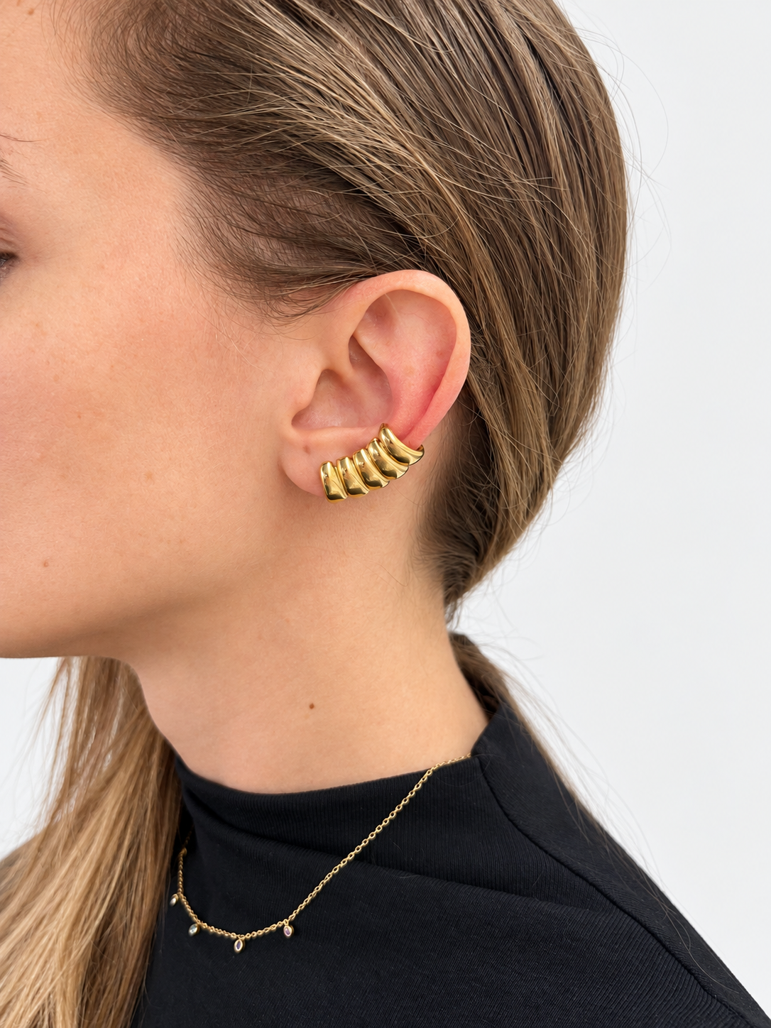 Boucles d’oreilles dorées larges en acier inoxydable