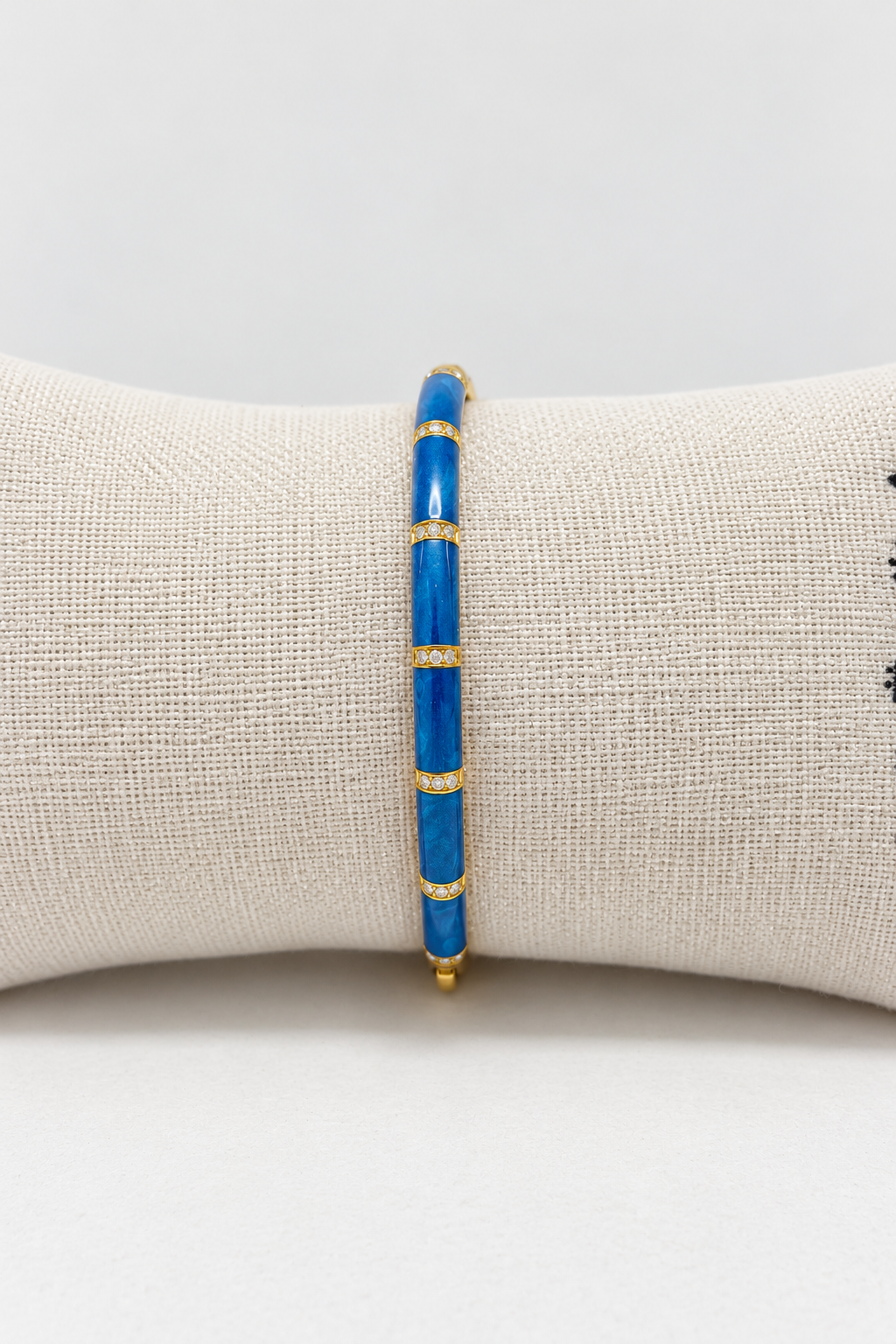 Bracelet jonc doré et émaillé à strass, plusieurs coloris