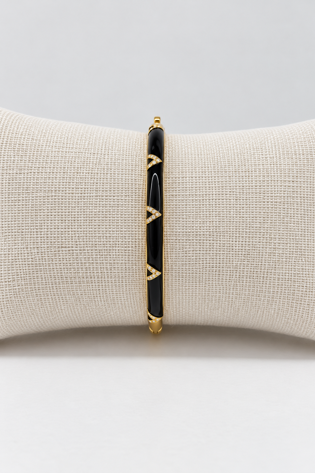 Bracelet jonc doré et émaillé à strass, plusieurs coloris