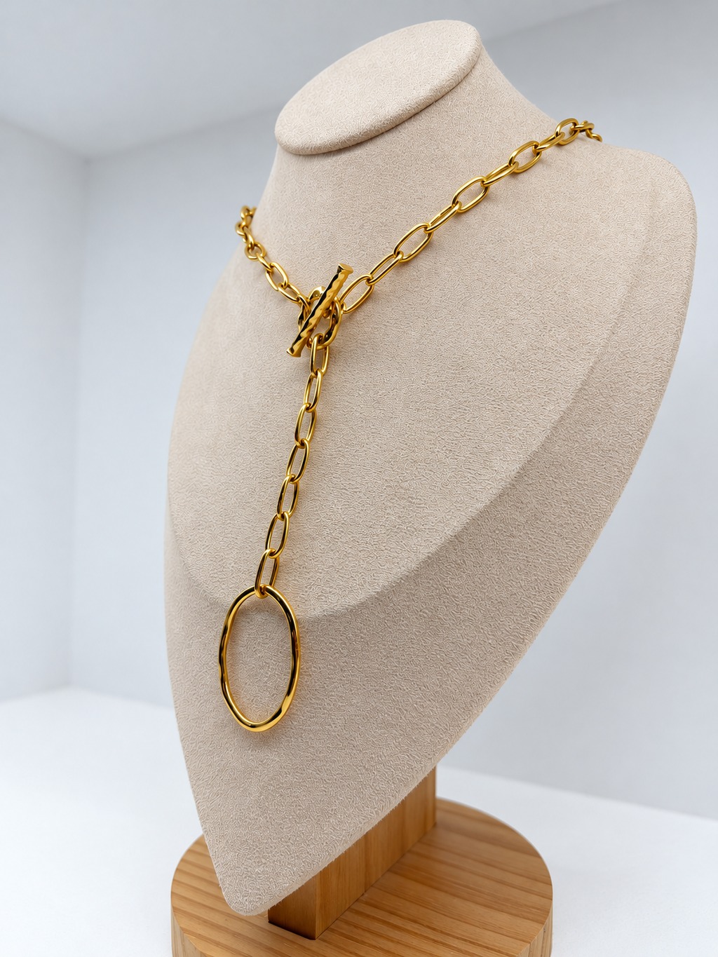 Collier Y doré à chaîne maillons et pendentif ovale
