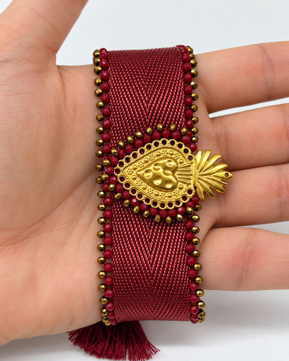 Bracelet manchette indien à cœur doré et perles scintillantes